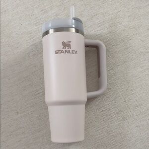 Stanley Rose Quartz 30 oz Tumbler with Handle